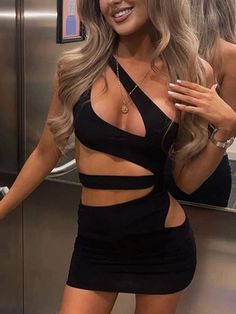 Crop Top And Sweatpants, Clubwear Outfits, Trendy Summer Fits, Summer Bodycon Dress, Dress One Shoulder, Fashion Design Dress, Mini Dresses Summer, Cutout Dress, Club Dresses