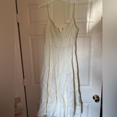 New With Tags Lined A-line Maxi Dress For Brunch, Spring Wedding Midi Dress, Lined, Summer Wedding Midi Dress, Lined, White Linen Midi Dress For Evening, Elegant Unlined Maxi Dress For Brunch, Linen Midi Dress For Wedding, Lined A-line Midi Dress For Wedding, Lined Linen Spring Dresses, Elegant Knee-length Unlined Midi Dress