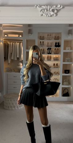 Talia Cupcake Outfits, Dream Style Fashion, Women Basic Outfit, 2025 Fashion Inspiration, Paris Aesthetic Outfits Winter, Blonde Winter Outfit, Minimalistic Chic Outfits, Cute Zara Outfits, Rome In April Outfits