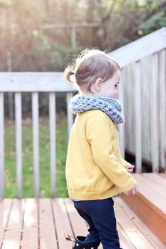 Free pattern for this super simple, fast, crocheted toddler scarf! Free Toddler Scarf Crochet Pattern, Chunky Crochet Scarf For Kids, Kids Scarf Crochet Pattern, Quick Kids Crochet Scarf, Crochet Chenille Yarn, Toddler Hooded Scarf Crochet Pattern Cute, Child’s Scarf Crochet, Crochet Baby Hats Girl