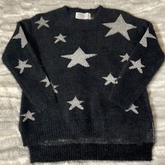 New Without Tags. Beautiful Fuzzy Silver Star Sweater. Super Soft And Comfy. Fits A Size M, Oversized If S. Star Sweater Outfit, Moon Sweater, Star Sweatshirt, Sweaters Black, Light Pink Sweaters, Mabel Pines, Distressed Sweaters, Cropped Knit Sweater, Sweater Outfit