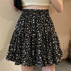 Shipping: Worldwide Express Shipping AvailableDelivery time: 7-15Days Fast ShippingReturns: Fast refund, 100% Money Back Guarantee.Brand Name: YKANGSMaterial: microfiberMaterial: PolyesterMaterial: MeshStyle: CasualElasticity: Slight StrechOrigin: Mainland ChinaCN: ZhejiangFabric Type: BroadclothWaistline: empirePattern Type: PrintFit Type: Regulai FitSilhouette: A-LINEDresses Length: Above Knee, MiniAge: 25-34Decoration: NONEModel Number: S2104205Gender: WOMENPlus Size: tulle skirtWinter skirt: Floral Mini Skirt Outfit, Skirt Outfits Korean, Skirt Outfit Casual, Skirt Korean, Black Skirt Outfits, Frill Shorts, Outfit Korean, Pleated Shirt, Miniskirt Outfits