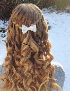 Down Hairstyles For Long Hair, Quince Hairstyles, Prom Hairstyles For Long Hair, Penteado Cabelo Curto, Hair Stylist Life, Long Hair Girl, Easy Hairstyles For Long Hair