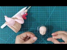 Mermaid tutorial 🧜‍♀️ - YouTube Mermaid Fondant Tutorial, Polymer Clay Mermaid Tutorial, Mermaid Tutorial, Mermaid Gifs, Ceramic Monsters, Making Fondant, Sugar Flowers Tutorial