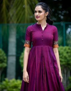 Victoria’s Secret Models, Handloom Dress, Model Off Duty Style, Frock Models, Kalamkari Dresses, Long Gown Design, Kaftan Designs, Frock Fashion, Frock For Women