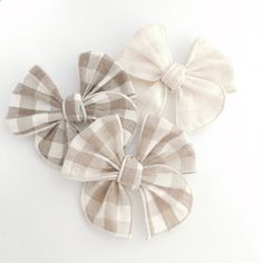 The cute bow is perfect for every outfit! The listing is for 1 bow or 3 bows set, pls select from the drop down menu. Finish: Alligator clip or super soft one size fits all headband (select from the drop down menu) Bow size: Approx. 3.5" across Shipping: We charge a flat rate for any order size (i.e. the same shipping fee applied for 1 bow or 10 bows) Please supervise your little one all time while wearing the hair clip or headband. Colors may vary due to monitor setting, light, camera etc. If y Adjustable Cotton Bow - Cute Style, White Bow Hair Accessories For Gifts, Adjustable White Bow With Matching Headband, White Bow Hair Clip, Adjustable Cream Hair Accessories With Bow, Toddler Hair Bows, Bow Hair Clip, Light Camera, Hair Clips Girls