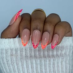 My Ibiza Press On Nail Set features a unique neon pink and orange alternating swirl French tip design that is sure to make heads turn and lift your mood so you feel and look your best self in time for your next day out with the girls! With an easy press-on application, this set of nails offers an easy way to accessorize your nails without the hassle of traditional nail appointments! Orange Nail Designs, Nail Tip Designs, Orange Nail, Almond Acrylic Nails, Vacation Nails, Acrylic Nails Coffin Short, Short Acrylic Nails Designs, Chic Nails