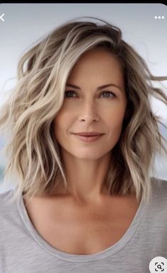 Medium Length Hairstyle, Medium Length Blonde, Haircuts For Medium Length Hair, Shoulder Length Hair Cuts, Penteado Cabelo Curto, Mid Length Hair, Women Over 50