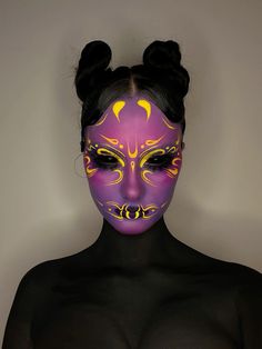 Abstract Makeup Looks, Scary Beauty, Abstract Makeup, Body Painting Festival, Space Makeup, Creepy Halloween Makeup, Makeup Icons, Face Paint Makeup, Face Art Makeup