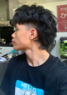 Short Asian Mullet, Asian Mullet Men, Asian Modern Mullet, Sides Shaved Hairstyles, Mallet Haircut Men, Mullet With Fringe, Shaved Sides Men, Mullet With Highlights