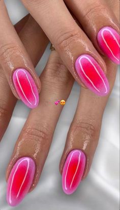 Nail Picture Poses, Chrome Nails Coral, Preppy Nail Colors, Bright Aura Nails, Pink And Red Aura Nails, Blooming Gel Christmas Nails, Pink Round Acrylic Nails, Almond Gel X Nail Designs, Nail Ideas Preppy