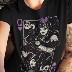 horror queen Horror Queen, Pastel Goth Shirt, Queen Tee, Horror Stuff, Queen Shirt, Goth Shirt, Black Clothes, Queen Tshirt, Queen Shirts