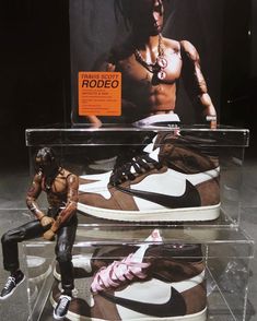 Travis Scot, Travis Scott Rodeo, Travis Scott Iphone Wallpaper, Travis Scott Shoes, Travis Scott Astroworld, Sneaker Posters, Shoes Wallpaper, Rap Wallpaper