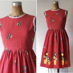 Measurements and details: Bust 32-34 * Waist 26-28 * Length 35 * Hips up to 50 * shoulder to waist 14 Too early for floral prints?! Never  crispy cotton day dress with  Polkadots and adorable floral print * fitted waist * Made of cotton * back zipper for closure * 🛑Shipping Information 🛑 Please note you will receive tracking the Monday after your purchase has been completed and your package will be dropped off that Friday at the post office. Due to my location and schedule I only drop off once Retro Spring Dresses With Strawberry Print, Retro Dresses With Strawberry Print For Spring, Vintage Cotton Dresses With Ditsy Floral Print, Vintage Cotton Dress With Ditsy Floral Print, Polka Dot Cotton Sundress, Cotton Polka Dot Sundress, Cotton Sundress With Polka Dot Pattern, Cotton Daisy Print Dress For Garden Party, Retro Cotton Floral Print Dress