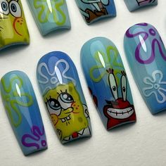 still shots of the spongebob sets for @kristy.sarah & @hermusicofficial 🍍🌴🦀🥥 all hand painted with love @haenails code HOTGURL10 - @mpa_onlinestore palette @functionofvex code HOTGURL - Aura Melt Palettes @esvynails code HOTGURL10 - Black & White gel paints #spongebob #spongebobnails #characternails #pressonnails #pressonnailslovers #pressons #thepressoncollective #squarenails #handpaintednailart #nailsnailsnails #nailsofinstagram Spongebob Short Nails, Bobs Burgers Nail Art, Spongebob Themed Nails, Nail Spongebob, Nails Spongebob, Sponge Bob Nails, Cartoon Character Nail Art