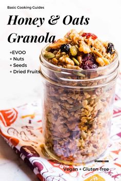 homemade oats & honey granola recipe Granola With Nuts And Seeds, Granola With Dried Fruit, Oats Granola Recipe, Oat Granola Recipe, Trail Snacks, Home Made Granola, Berry Granola, Health Bars