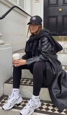 Modele Fitness, Look Legging, New Balance Outfit, Winter Fashion Outfits Casual, Cold Outfits, Mode Inspo, Looks Chic, Winter Fits