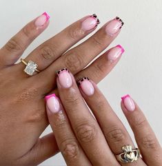 Cheetah Print Pink Nails, Pink Leapord Nails Acrylic, Pink And Leopard Nails, Pink Funky Nails, Hot Pink Leopard Nails, Leopard Print Nails Pink, Pink Cheetah Print Nails, Pink Leopard Print Nails, Pink Leopard Nails