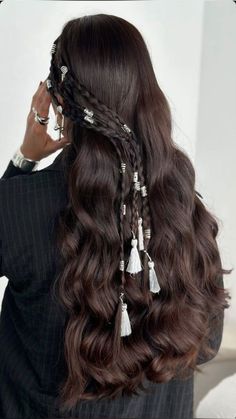 India Hairstyle, Intricate Hairstyles, Hair Accessories Braids, Braids Curls, Medieval Hairstyles, Hair Mistakes, 50 Hair, Ethnic Hairstyles, Do's And Don'ts