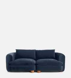 Nyc Apartment Design, Sofa Three Seater, Blue Couch Living Room, Blue Velvet Sofa, Blue Couches, Soho Home, Interior Design Consultation, House Bedrooms, Living Room And Dining Room