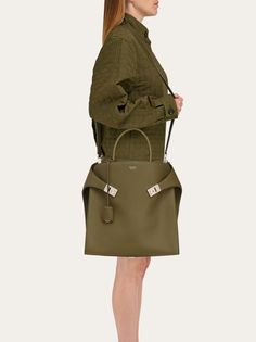 Hug tote bag - Men - Salvatore Ferragamo US Work Bag, Salvatore Ferragamo, New Collection, Olive Green, Tote Bag, Handbags, Green