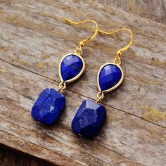 The Handmade Lapis Lazuli Bold Drop Dangle Earrings Look Beautiful 🥰 You will get lots of compliments when wearing them 💖 Lapis Lazuli brings out your inner priestess, heightens inner-vison and deepens wisdom. It benefits the Throat Chakra with communication and expression of creativity - feeling comfortable to express your feelings - Artistically Inspired. It benefits the Third Eye Chakra with higher intuition, perception, awareness and consciousness. It brings the qualities of honesty, compa Stones Earrings, Natural Stone Earrings, Lapis Lazuli Stone, Throat Chakra, Drop Dangle Earrings, Chakra Stones, Hippie Style, Stone Earrings, Lapis Lazuli