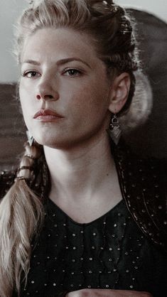 Vikings Hairstyles, Vikings Season 5, Katherine Winnick, Elven Hairstyles, Lagertha Vikings, Vikings Lagertha