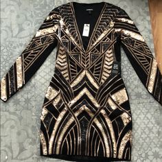 Sequined Black And Gold V Neck Dress. Bought And Never Worn. Black And Gold Cocktail Dress, Black And Gold Gown, Black Ruffled Dress, Express Sweater Dress, Casual Work Dress, Black And Gold Dress, Gold Cocktail Dress, Sequined Dress, Maroon Dress