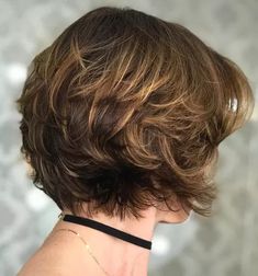 Short Haïr Cut For Wavy Hair, Short Thick Hair Wavy, Short Classy Haircuts, Short Haircuts For Thick Hair Over 50, Best Short Haircuts For Thick Wavy Hair, Thick Haircuts Short, Hair Cuts For Short Hair With Layers, Medium Length Hair With Layers With Bangs, Short Layered Hairstyles For Thick Hair