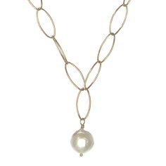 Long oval link chain necklace with a single large pearl. This piece is a total stunner which looks great dressed up and formal or worn just with you favorite tee shirt and jeans. -"Vintage Gold"plated stainless steel chain-Genuine Fresh Water Pearl-21" total length-Handcrafted in California Link Chain Necklace, Natural Pearl, Chain Link Necklace, Natural Pearls, Steel Chain, Stainless Steel Chain, Link Chain, Vintage Gold, Fresh Water