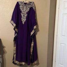 Sale !! Dubai Beaded Kaftan Arabian Plus Size Abaya Party Fancy Dresses African Has A Small Belt Belt Inside To Adjust The Size Home Free Pet/Smoke Prices Negotiable Arabian Dresses For Women, Plus Size Abaya, Arabian Dress, Dresses African, Small Belt, 60's Dress, Iraq, Fancy Dresses, Purple Gold