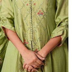 Plain Suits, Lawn Designs, Indian Designer Suits, Summer 22, Indian Designer, Indian Design, Designer Suits, Anarkali, Lawn