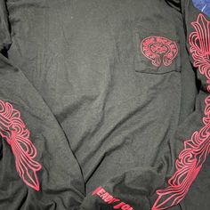 Mint Condition Limited Edition Black Long Sleeve T-shirt With Embroidered Graphics, Long Sleeve T-shirt With Heart Graphic For Streetwear, Black Long Sleeve Tops With Embroidered Graphics, Black Long Sleeve Tops With Heart Graphic, Black Long Sleeve Top With Heart Graphic, Fitted Long Sleeve Tops With Embroidered Graphics, Black Long Sleeve T-shirt With Heart Graphic, Chrome Hearts Long Sleeve, Chrome Hearts Shirt