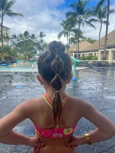 Ponytail easy for the pool Toddler Girl Pool Hair, Swim Hair, Ponytail Easy, Girly Hair, Pool Hair, Swimming Hairstyles, Simple Ponytails, Pool Hairstyles, Girls Hair