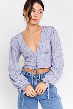 Floral Puff Sleeve Top, Crop Top Shirts, Puff Sleeve Blouse, Floral Crop Tops, Long Puff Sleeves, Puff Sleeve Top, V Neck Blouse, Estilo Boho, Sheer Fabrics