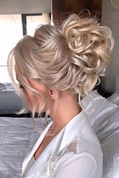 Bridal Updos, Wedding Hairstyles For Medium Hair, Wedding Updos, Messy Updo, Romantic Hairstyles, Best Wedding Hairstyles, Hair Homecoming, Cute Hairstyles For Medium Hair