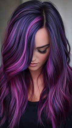 💎 Modern Hair Colors Dark Fall hair colors dark Inspiration Dark Red And Purple Hair, Hair Grey Highlights, Black Hair With Colored Highlights, Purple Shadow Root, Blonde And Purple Hair, Purple Hair Inspiration, Bold Hair Color Ideas, Vivid Hair Color Ideas, Glossy Hair Color