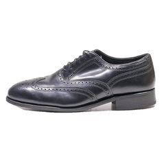 >Size: UK 8 >Condition: Good Black Wingtip Brogue Lace-up Shoes, Black Wingtip Dress Shoes With Brogue Detailing, Black Leather Wingtip Shoes With Brogue Detailing, Black Brogue Lace-up Shoes For Business, Black Wingtip Dress Shoes With Perforated Toe Box, Black Wingtip Lace-up Shoes With Perforated Toe Box, Black Wingtip Oxfords For Semi-formal Occasions, Business Oxfords With Perforations And Round Toe, Black Oxfords With Brogue Detailing For Business