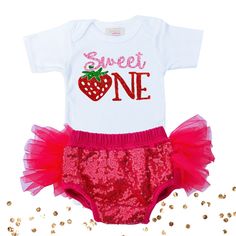 "This sweet one birthday outfit is the cutest and perfect for those first birthday cake smash pictures! This material is high quality, soft and comfy. Sparkles and Glitter on the shirt are professionally applied and do not shed. This listing is for one Birthday Shirt or bodysuit with soft chiffon tutu bloomers available for Add-On. Please choose your options in the drop down menu. **PLEASE READ: The Ruffle Style Bodysuit is ONLY available in WHITE. Not Pink** 🎂Washing/Care Instructions: Turn in Berry First Birthday Outfit, Baby Shower Gift Cake, Berry Party, Cake Smash Photoshoot, Smash Photoshoot, Cake Smash Pictures, 1st Birthday Hats, Berry First Birthday, Outfit Baby Shower