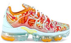 Nike Air Vapormax Plus Sneaker Nike Vapormax Plus, Red Sole Shoes, Air Vapormax Plus, Nike Air Vapormax Plus, Nike Vapormax, Air Vapormax, Outfits Fall