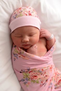 Swaddle + Beanie Hat Set - Baby Swaddle Blanket, Newborn Swaddle, Pink Swaddle, Baby Shower Gift, Ho Cute Soft Pink Hat, Faded Flowers, Newborn Baby Hospital, Bandana Outfit, Hospital Gowns, Baby Mommy, Hospital Pictures, Swaddle Baby, Chunky Babies