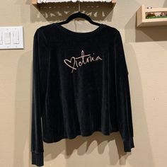 Brand New With Tag Never Worn Size S/P Retail Price 42.5$ Pet And Smoke Free Home Victoria's Secret Casual Black Top, Casual Black Victoria's Secret Top, Victoria's Secret Crew Neck Top With Letter Print, Red Button Up Shirt, Black Tee Shirt, Black Crewneck Sweatshirt, Red Pullover, Grey Long Sleeve Shirt