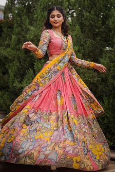 Geometric Lehenga, Kalamkari Dresses, Kalamkari Print, Lehenga Pattern, Latest Bridal Blouse Designs, Half Saree Lehenga, Indian Lehenga Choli, Lehenga Designs Simple, Blouse Design Images