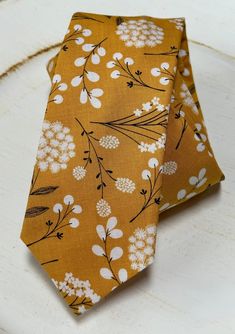 Men's Skinny Tie with free shipping-HOORAY! Looking for the perfect option to dress up your guy? What better way than with a Knotted Tie Shop Skinny Tie! This Skinny Tie featured in our Mustard Yellow Floral print is the perfect accessory for Autumn! Floral Print tie is also available in a Classic Necktie size, just choose option before you check out. Add a matching pocket square too! Would you like a matching tie for other other guy in your life? Just Etsy Convo me and I'll make it happen! I lo Yellow Summer Ties, Classic Yellow Ties For Summer, Yellow Classic Ties For Summer, Classic Yellow Ties For Work, Yellow Summer Business Ties, Fall Ties, Huntington Wv, Floral Necktie, Yellow Tie