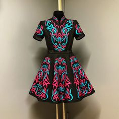 "Details The Original Irish Dance Dress. * * * Measurements Bust - 34.5\" - 37\" ( 88 cm - 94 cm ) Waist - 26\" - 30.5\" ( 65 cm - 78 cm ) waist to bottom of dress - 18\" (46 cm ) shoulder to waist - 14.5\" ( 38 cm) length measured down center of back - 32\" (81 cm ) Price of the dress + cape + tiara + underskirt 280 EUR You can purchase these items separately: Dress - 230 EUR Cape - 20 EUR Tiara - 10 EUR Underskirt - 20 EUR The dress has elastic side parts, which make possible to fit your body Dress European Style, Celtic Flower, Irish Dance Dress Designs, Solo Dance, Irish Dance Dress, Celtic Traditions, Irish Dancing, Irish Dancing Dresses, European Dress