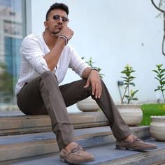 Chinos are my current wardrobe staples, they perfectly blend in with everything #myntrag5finds #galleri5influenstar #myntrafashion #myntrafinds #outfitsaesthetic #Aesthetic #pinterest #trends #fashion #styles #myntra Mens Chinos, Wardrobe Staples, Shirt Style