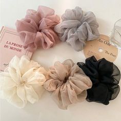 Set Of 5 Durable Hairstyles, Feminine Accessories, Elegance Hair, Perfect Ponytail, Ponytail Updo, Style Français, Women Ties, Fluffy Hair