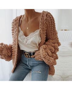 Beige Lace Top, Winter Trends, Cardigan Fashion, 가을 패션, Mode Vintage, Looks Style, Cute Casual Outfits