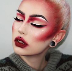 15 Maquillajes exóticos para verte genial tu próxima selfie Editorial Make-up, Fire Makeup, Fantasy Make-up, Devil Makeup, Halloween Make-up Looks, Make Up Designs, Halloween Eye Makeup, Makeup List