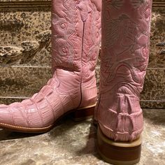 Croc Foot Of Boot , Leather Shaft , Good Condition See All Pictures For Detail’s (Preowned Pointed Boots, Cowgirl Western, Shoes Heels Boots, Shoes Women Heels, Heeled Boots, Shoes Heels, Size 6, Women Shoes, Boots